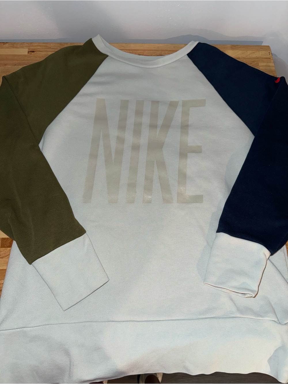 Nike Men's Dri Fit Colorblock Crewneck Sweatshirt - White/Olive/Black size Small
